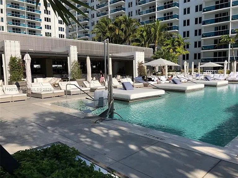 2301 Collins Avenue Cu #737 — Photo 15