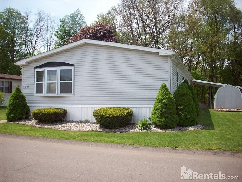 2nd image of 1422 Ewing Way