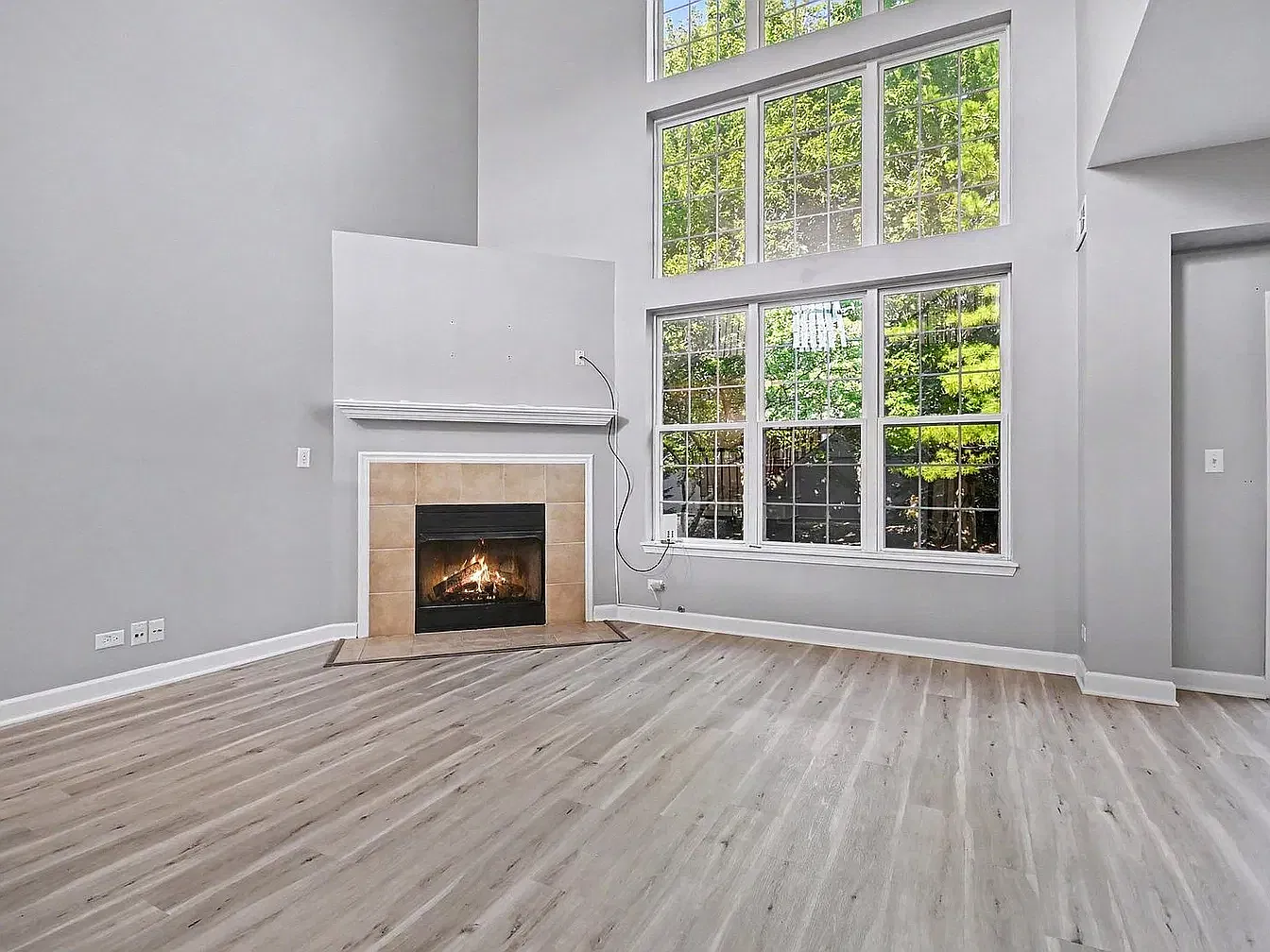 2 bed, 2.5 bath, 1611 sqft, $2,650 — Photo 2