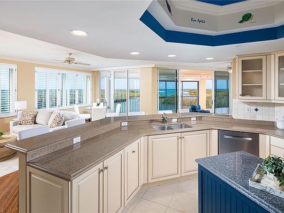 3rd image of 425 Dockside DR #604