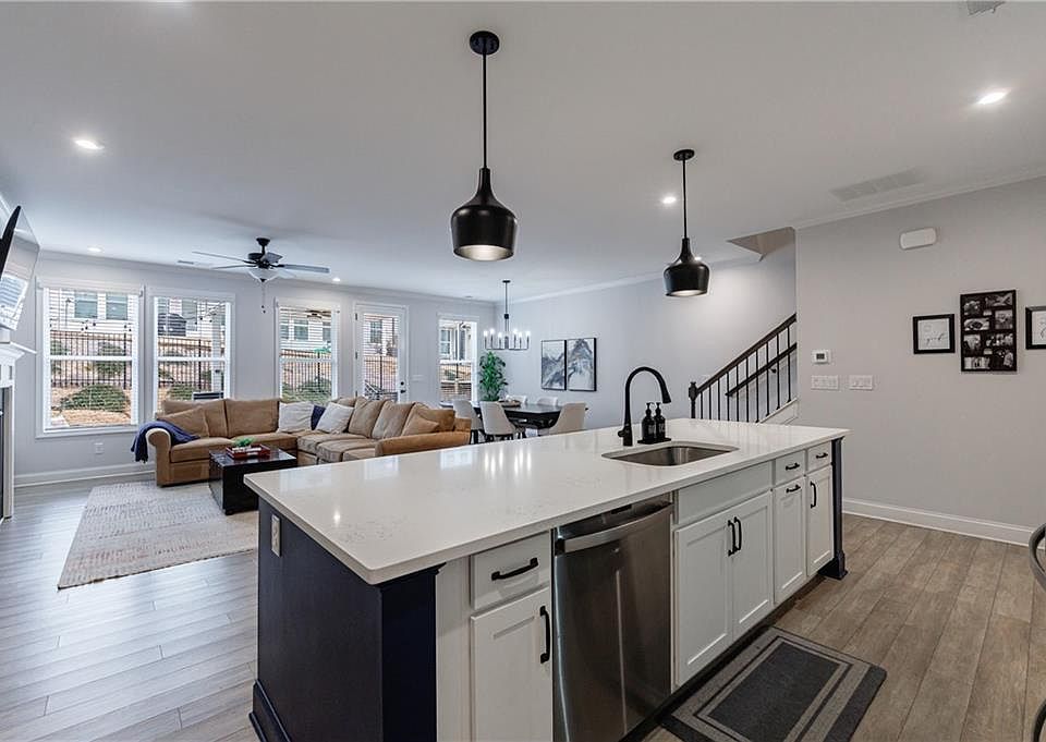 1st image of 6155 Sweetbay Ln