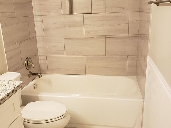 4th image of 133 Fernwood Pl