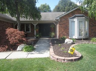 24345 El Marco Dr, Farmington Hills, MI 48336