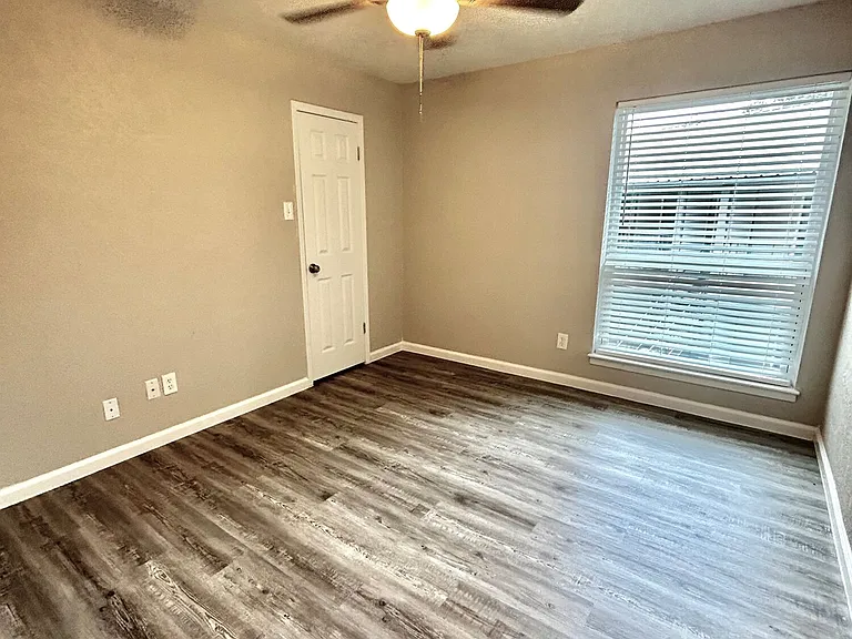 Athena Garden Apartments — Photo 45