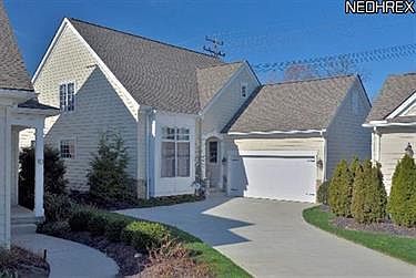 1st image of 11 River Place Dr