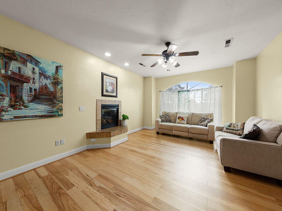 1st image of 60 W 200 S