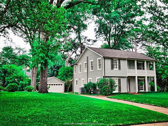 2nd image of 520 Wilder Pl