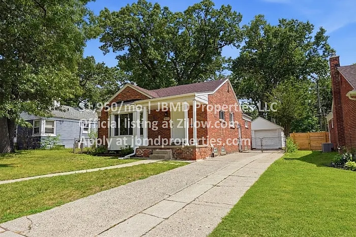 8621 Oak Park Blvd — Photo 3