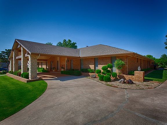 3rd image of 12708 Arrowhead Dr