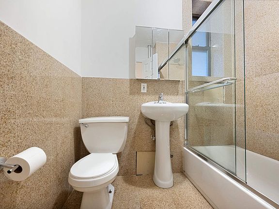 5th image of 370 Columbus Ave APT 4I