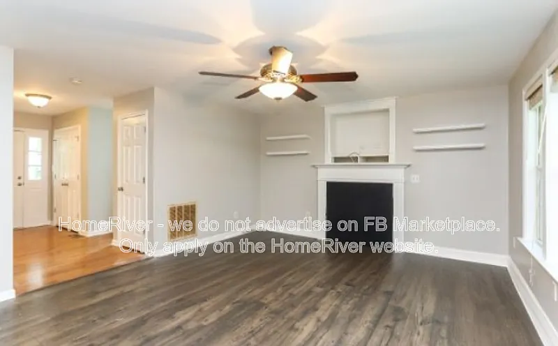 4 bed, 2.5 bath, 1984 sqft, $2,095 — Photo 4