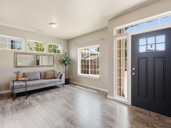 3rd image of 3869 N Jackie Ln