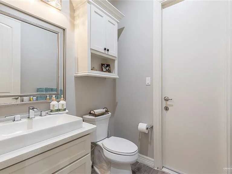 2608 Arroyo Ave — Photo 11