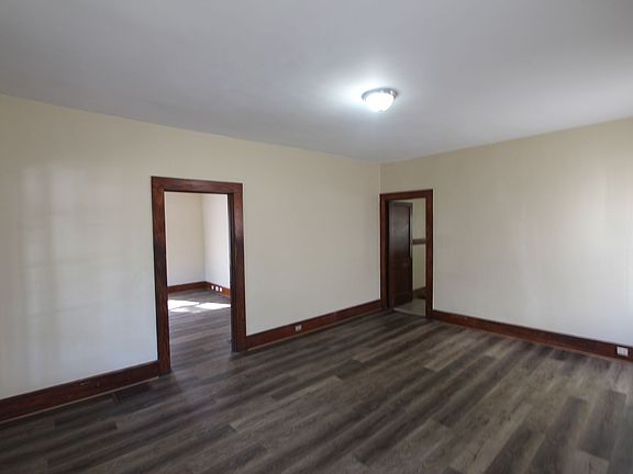 3rd image of 4724 Court R