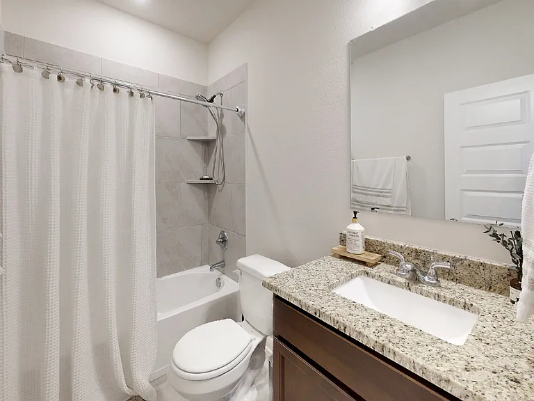 293 Harvest Lake Dr — Photo 4