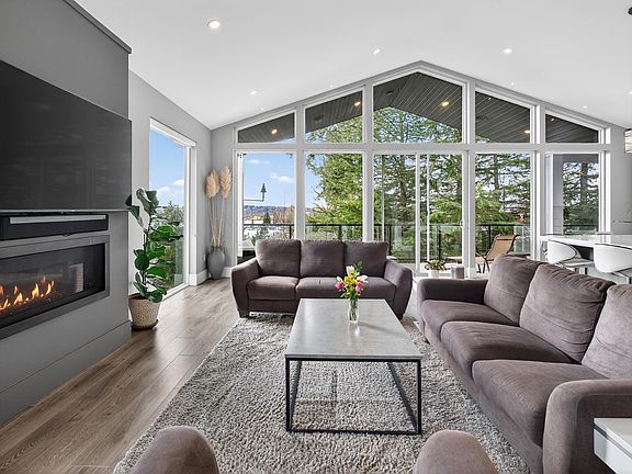 4th image of 4295 Old Clayburn Rd #48