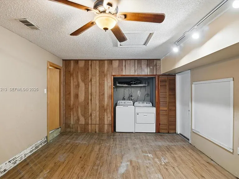 9349 NW 47th St — Photo 38