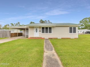 409 E Henry St, Rayne, LA 70578