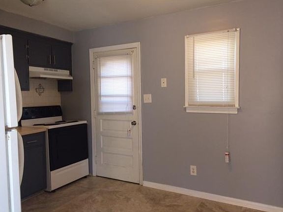 3rd image of 6250 Edward St #B