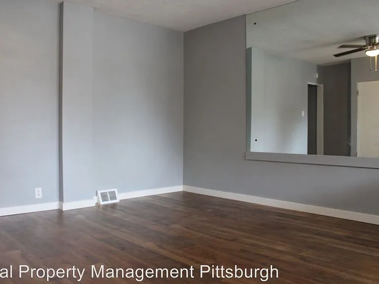 1810 Baldauf St — Photo 3