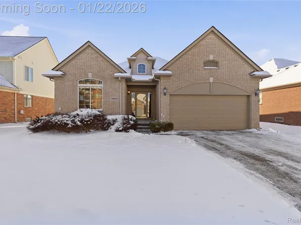 13516 Trotters Ln, Sterling Heights, MI 48313