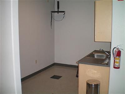 5th image of 7720 Lorraine Ave Ste 114