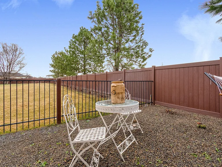 3851 W Crossley Dr — Photo 29