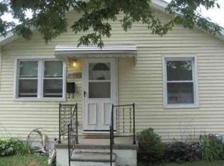 14866 Collinson Ave, Eastpointe, MI 48021
