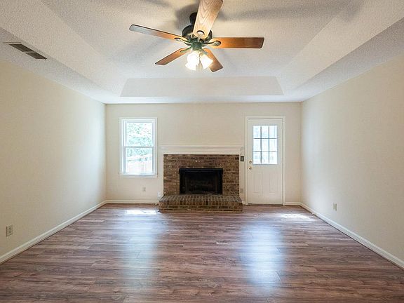 3rd image of 2225 High Meadow Dr