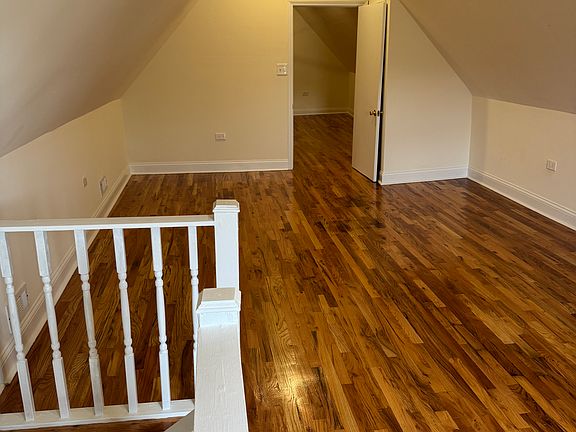 3rd image of 1829 N Mozart St Floor 2