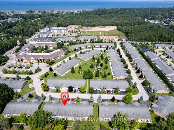 45 Meadow Ln, Wasaga Beach, ON L9Z 0A2