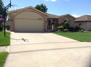 47533 Sanborn Dr, Macomb, MI