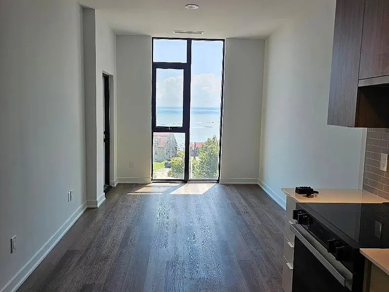 2075 Lakeshore Rd #412 — Photo 15