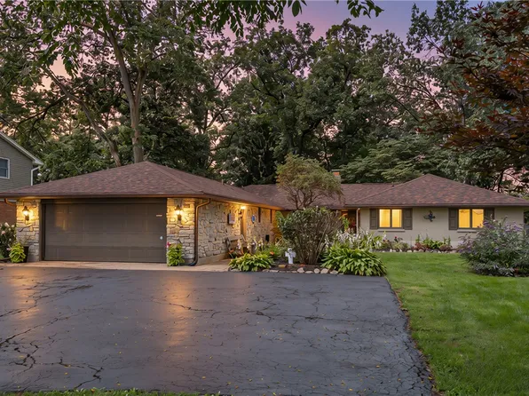 5049 W Enon Rd, Fairborn, OH 45324