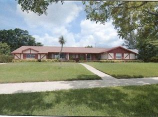 817 Anchorage Dr, North Palm Beach, FL 33408