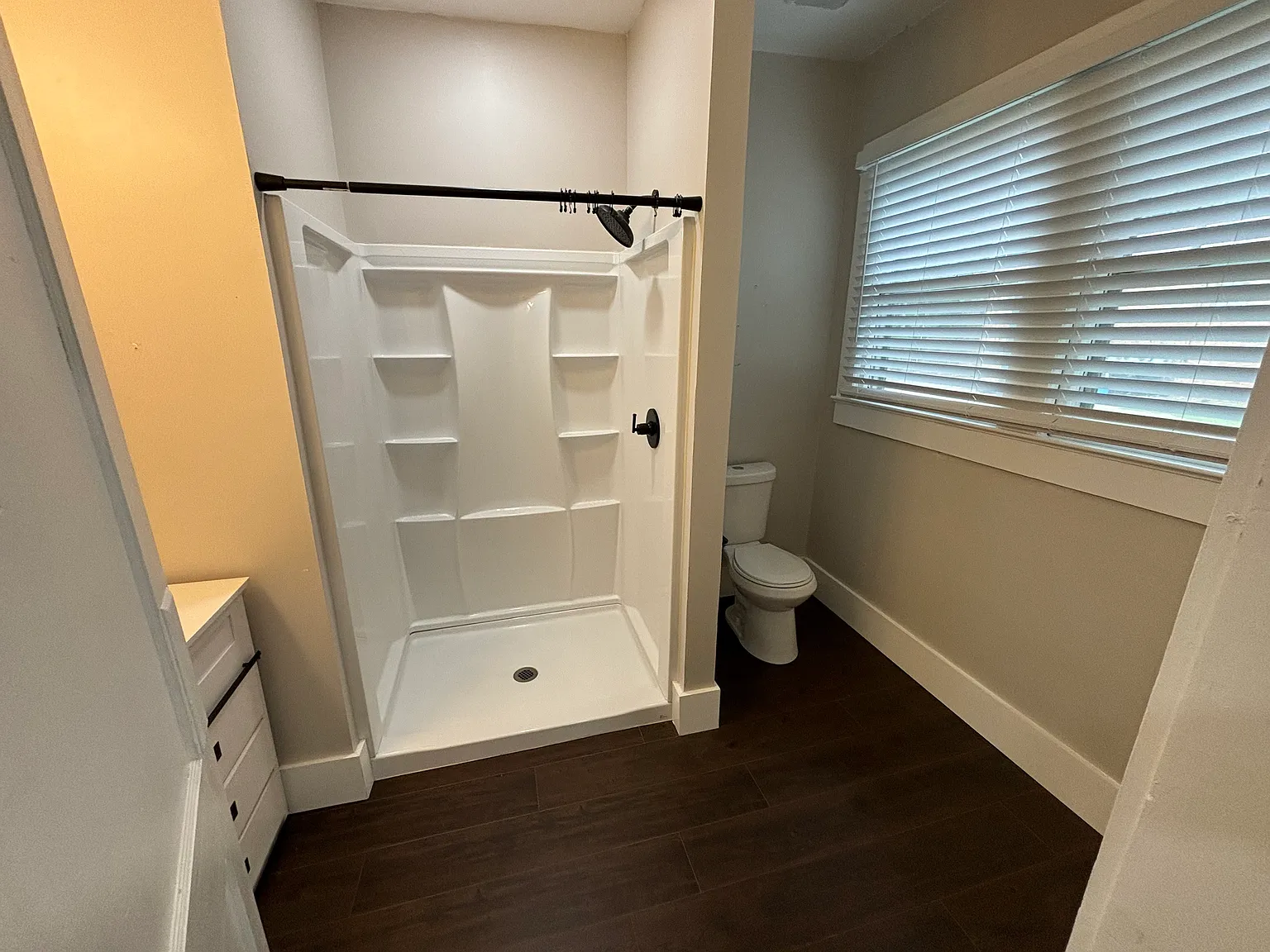 402 W Mobile St — Photo 4