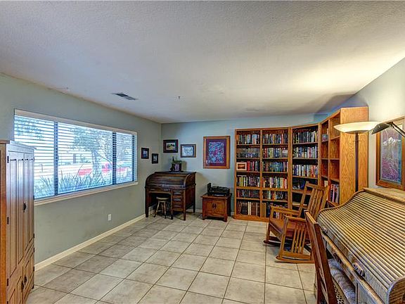5th image of 1729 Amherst Way