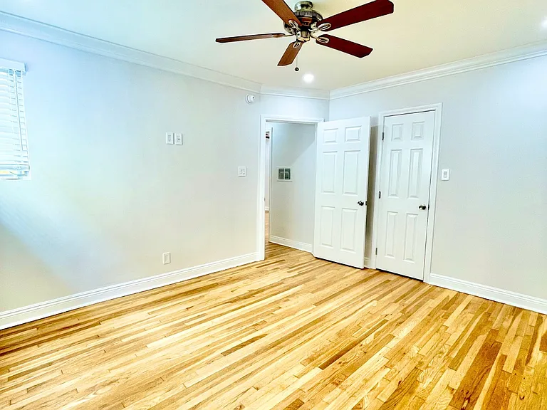 3178 S Barrington Ave #103 — Photo 12