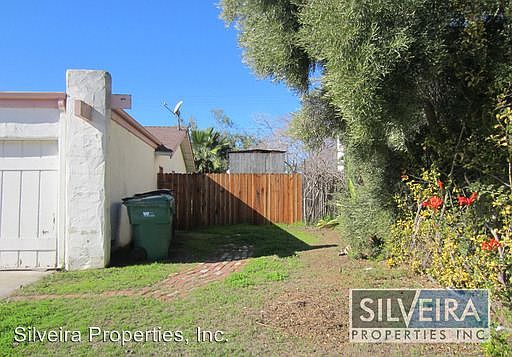 4th image of 5577 Esplanada Ave