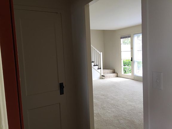 3rd image of 8 Higuera Ave