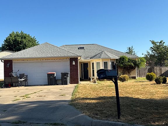 2nd image of 1296 Bluebird Pl