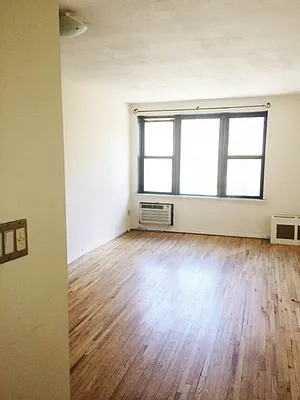 Rented by Sandra Greer Real Estate | media 11