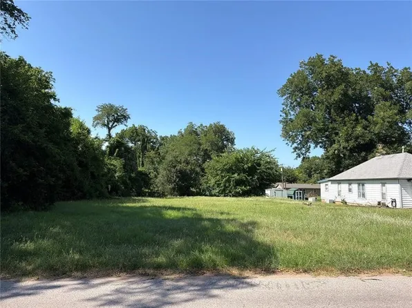 607 W Adams St, Purcell, OK 73080