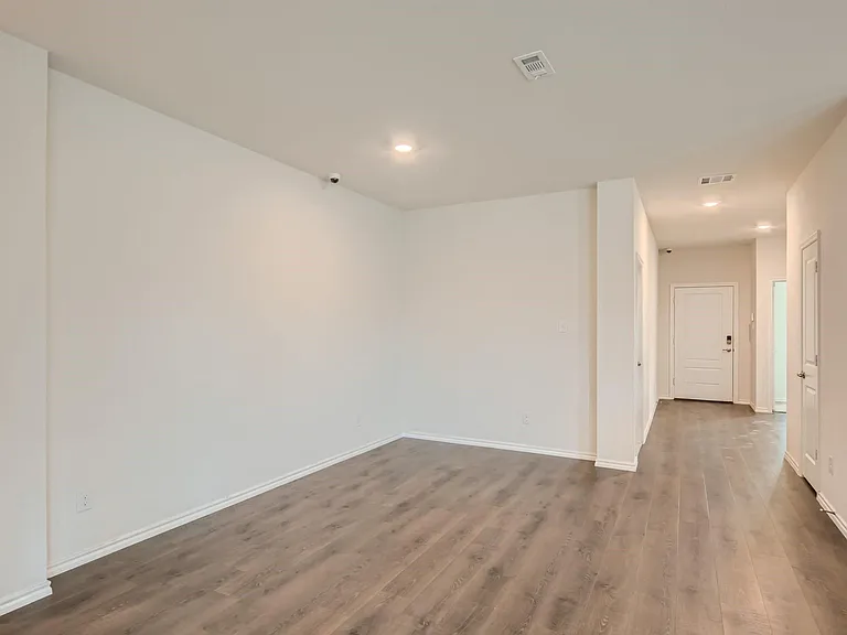 2310 Hankinson Ln — Photo 8
