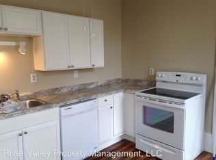 57 State St APT 1, Windsor, VT 05089