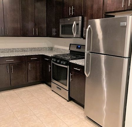2nd image of 444 Tower Blvd