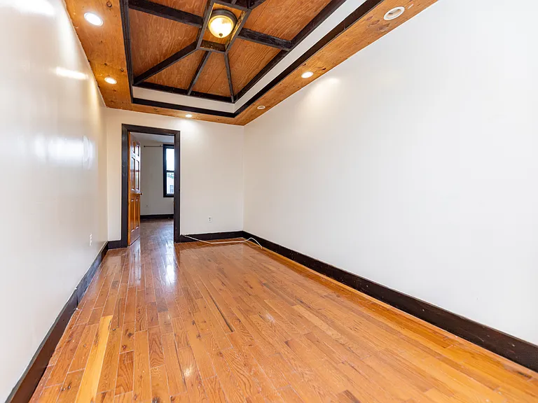 88 Starr St #2L — Photo 14