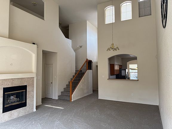 3rd image of 1029 25th St SE