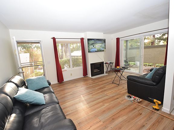 4th image of 2597 La Paloma Cir