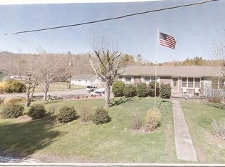 10 Hookers Gap Rd, Candler, NC 28715